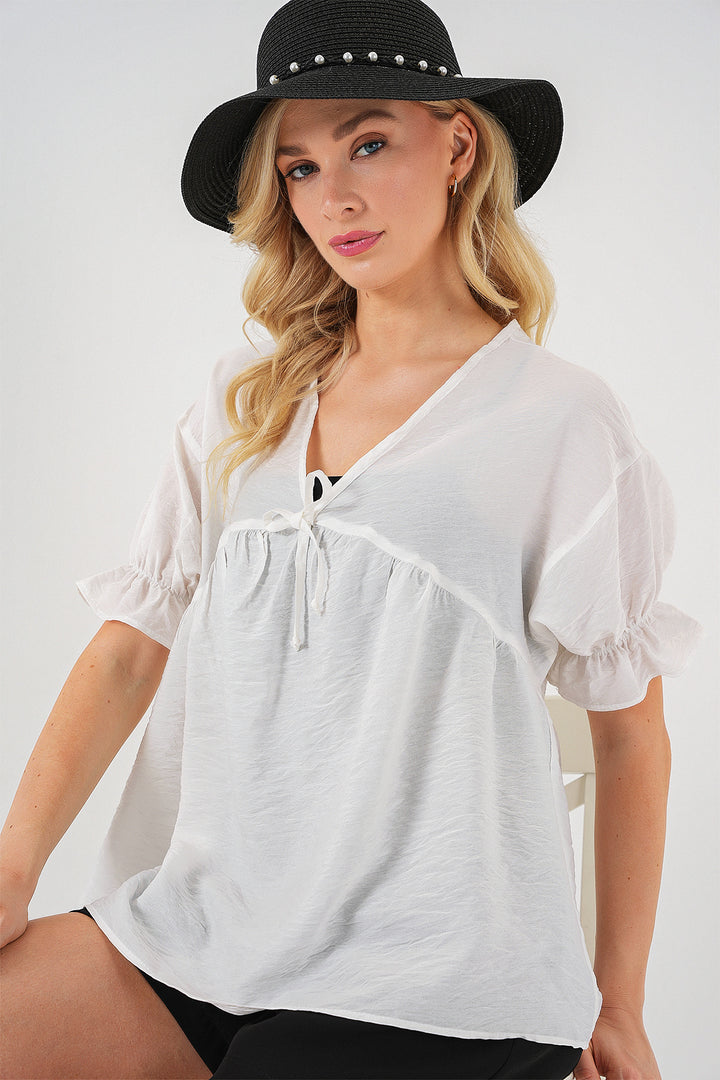BGD Women Woman Front Laced Short Sleeve Blouse 962 - White - Chicoutimi