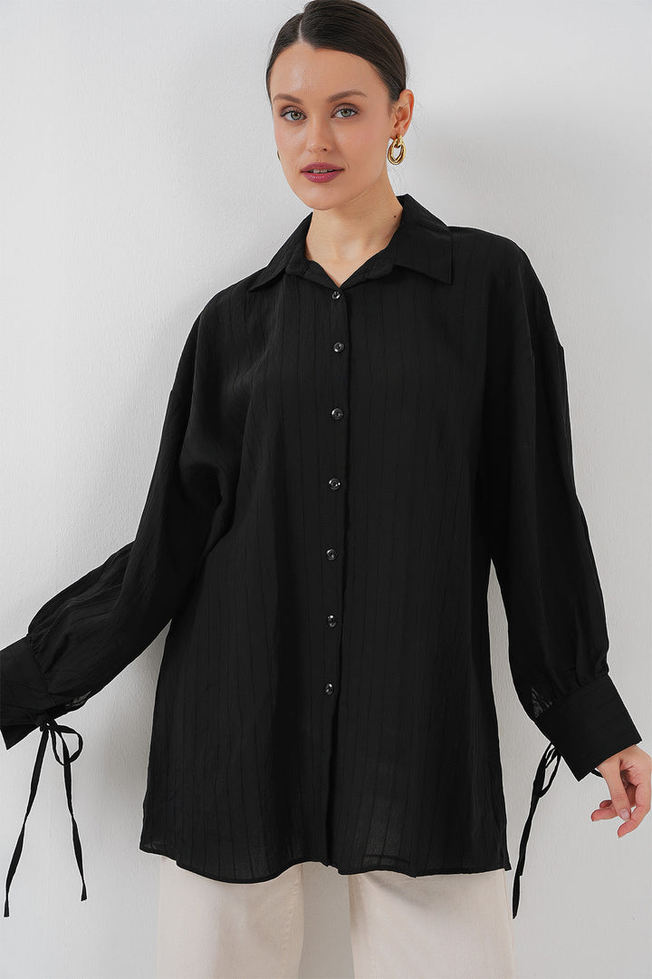 BGD Women Women's Oversized Lace-Up Shirt 5954 - Black - Guamúchil