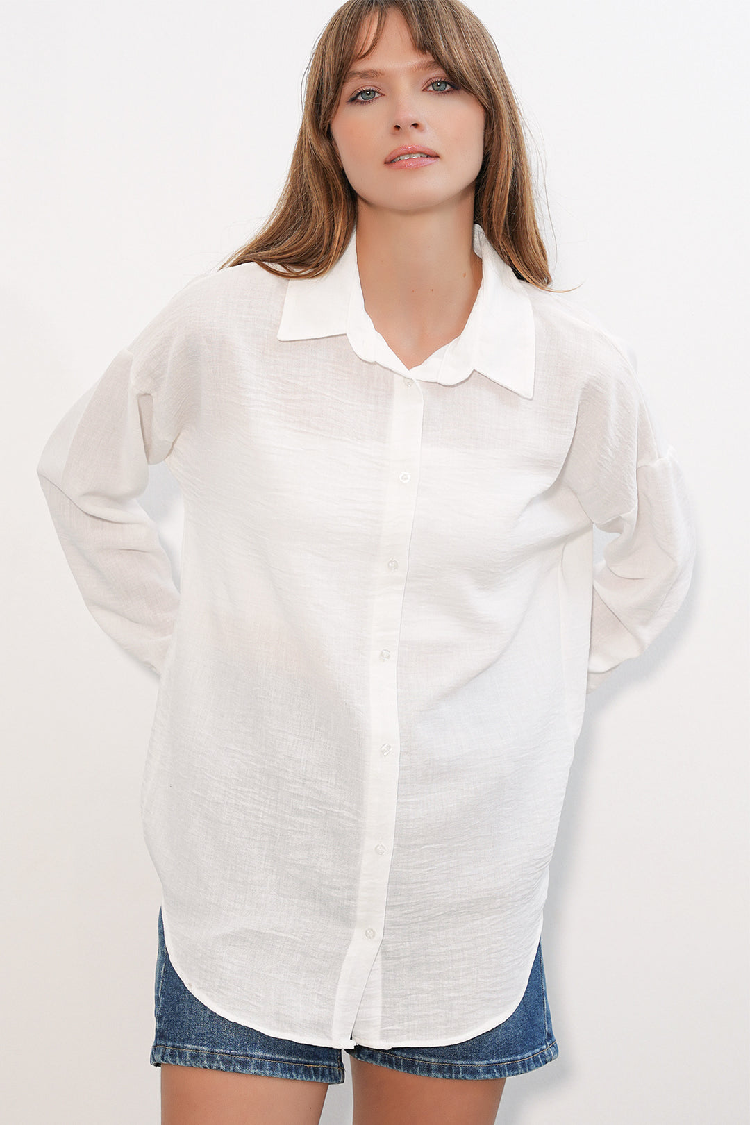 BGD Women Kadın Oversize Keten Gömlek 20338 - B.Beyaz - Comitán