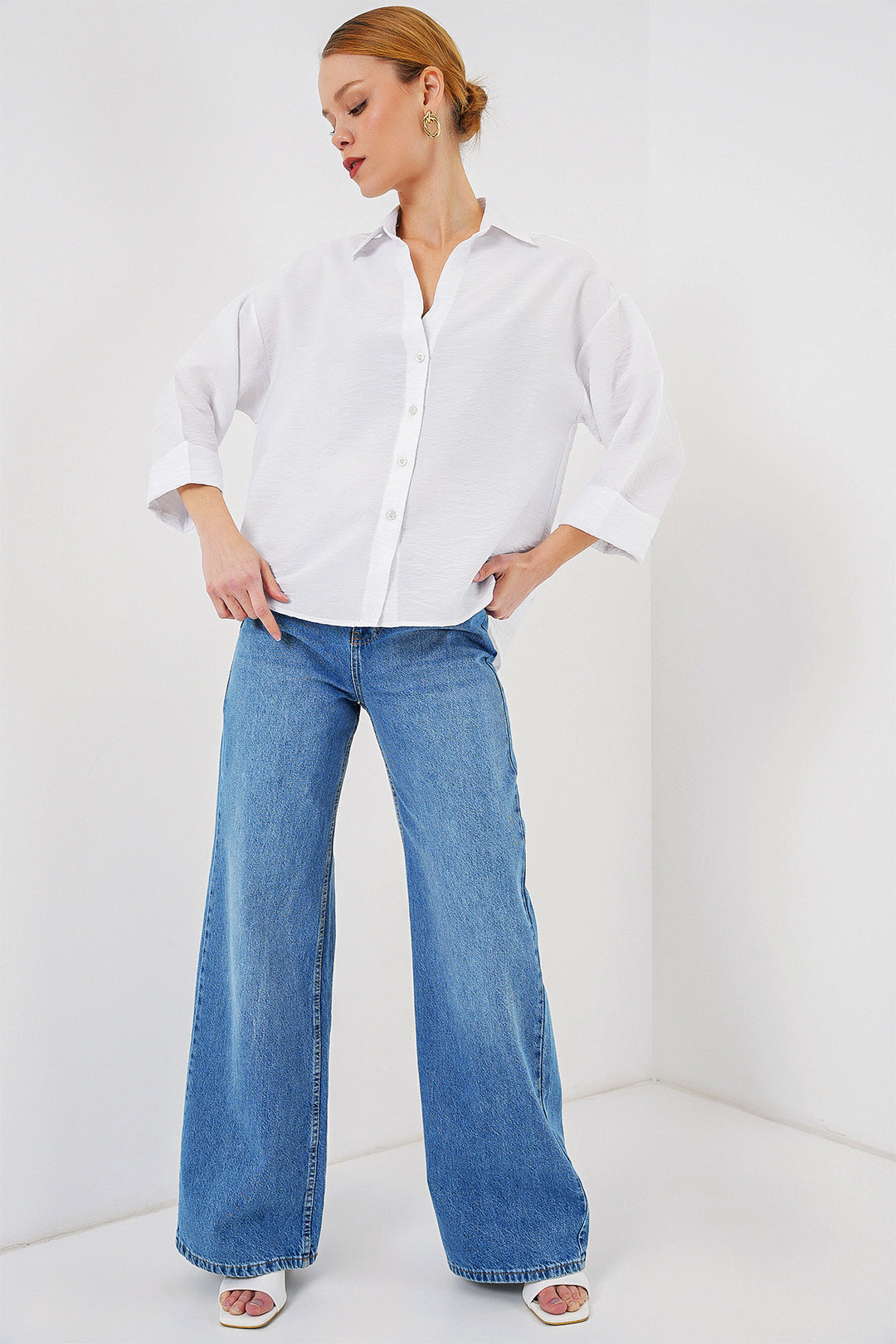 BGD Women Women's Oversize Short Sleeve Shirt 20315 - White - Schoten