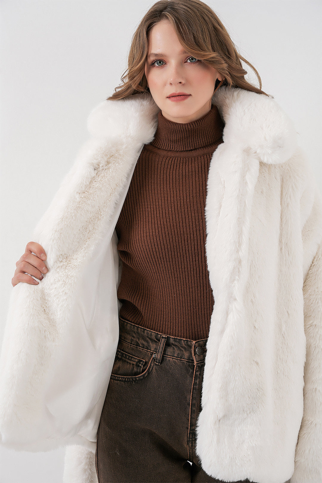 BGD Women Kadın Peluş Kürk Mont 5234 - Ekru - Agrigento