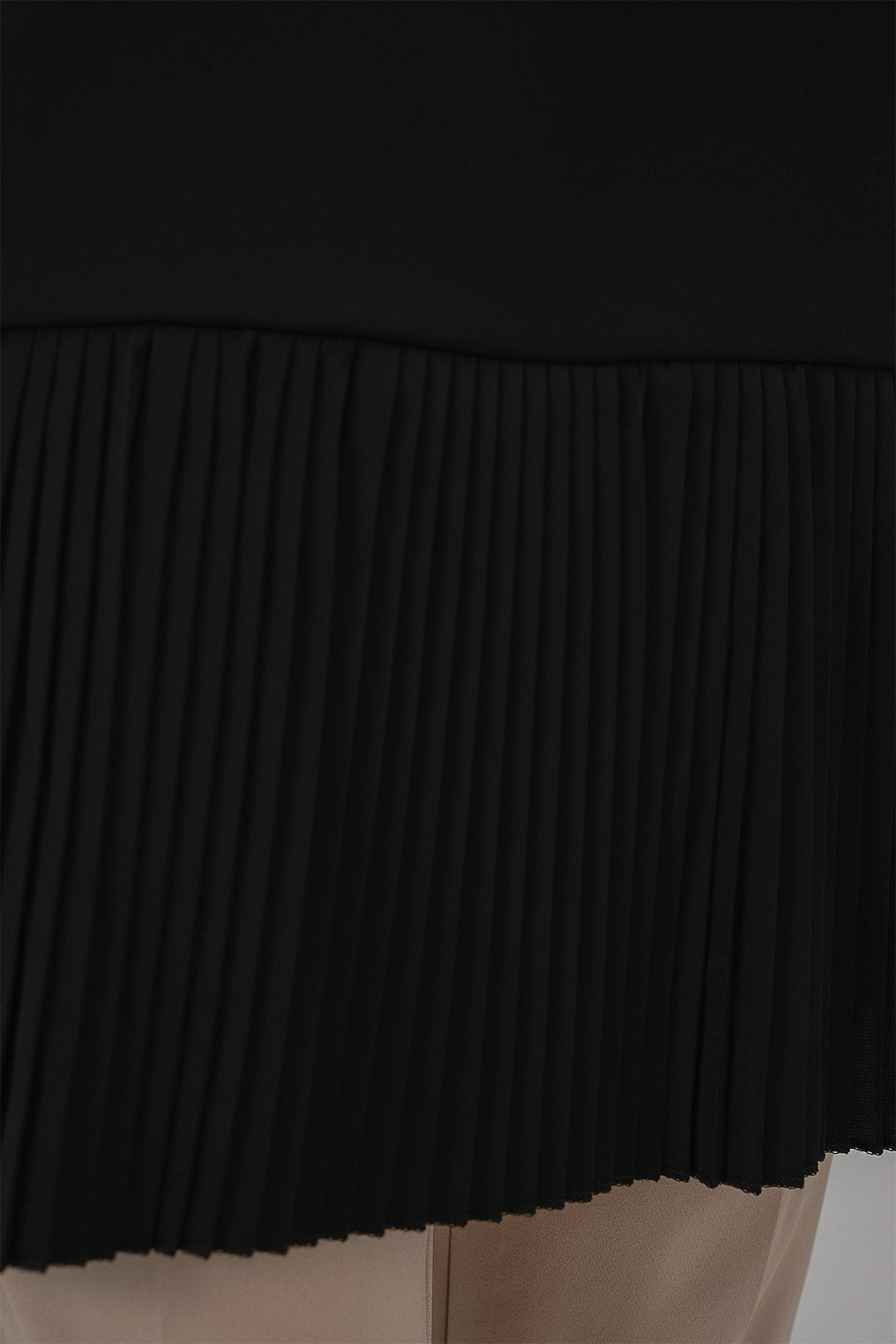 BGD Women Women's Sleeveless Turtleneck Top 2493 - Black - Darlington