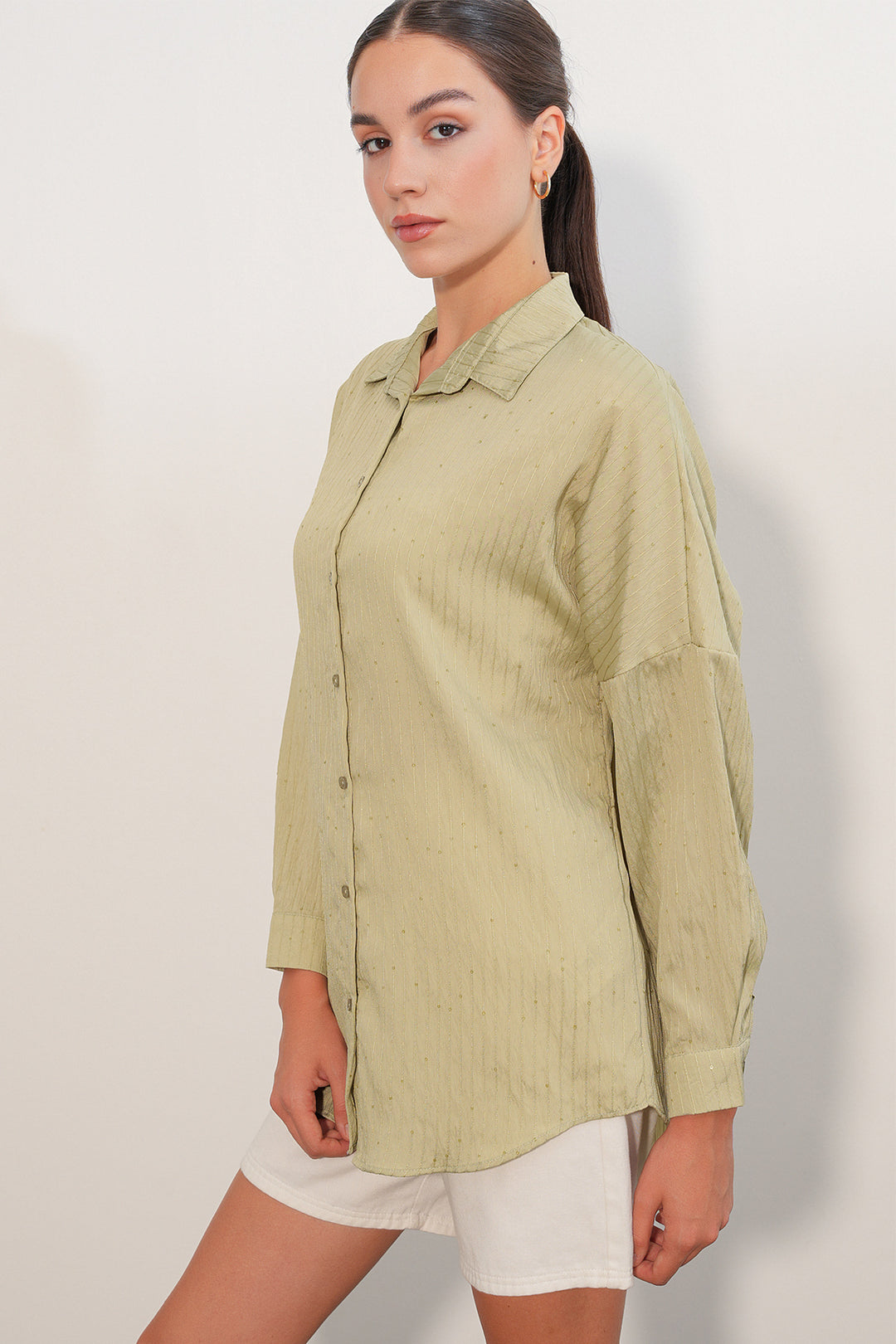 BGD Women Kadın Pul Detaylı Çizgili Oversize Gömlek 20411 - Çağla - Lisburn