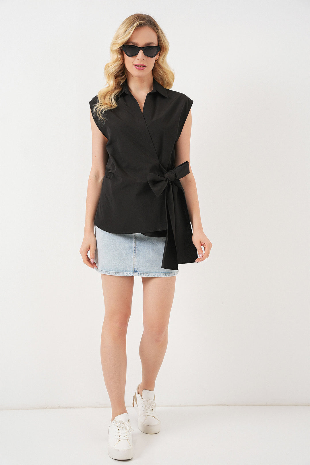 BGD Women Woman Zero Sleeve Envelope Shirt 20343 - Black - Valle de Santiago