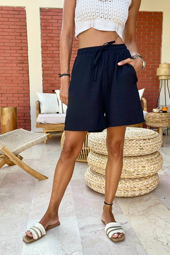GNS Women's Black Elastic Waist Pocketed Soft Textured Loose Shorts BST3651 - Minden