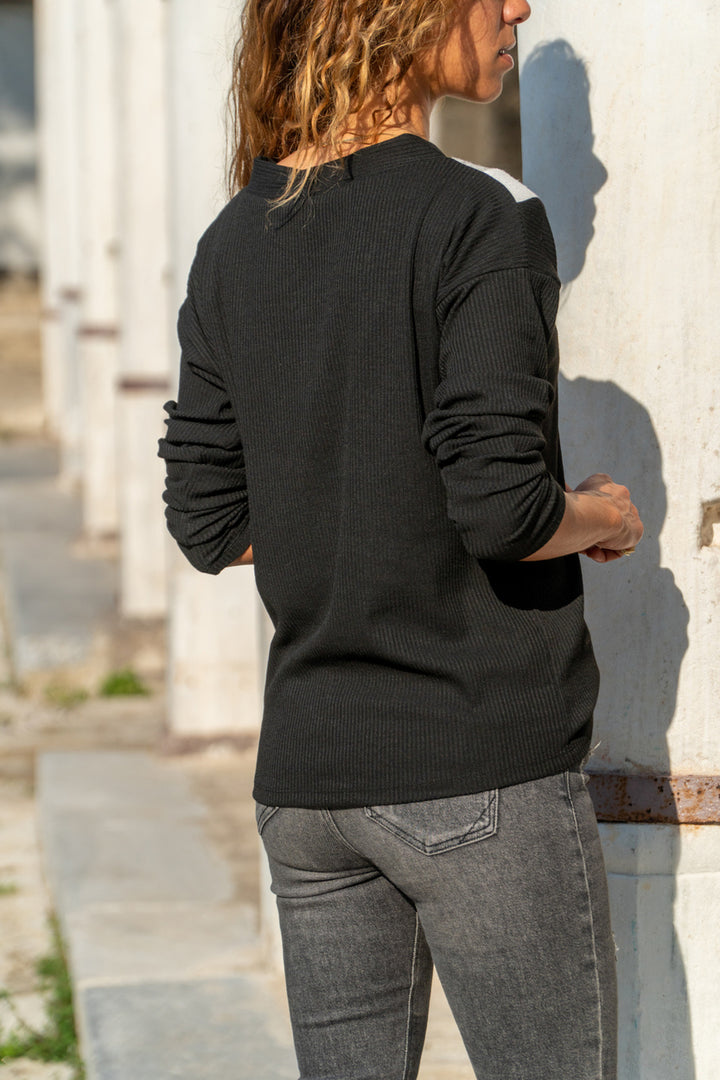 GNS Woman Black V Neck Color Block Sweater Gk-BSTM2750 - Folkestone