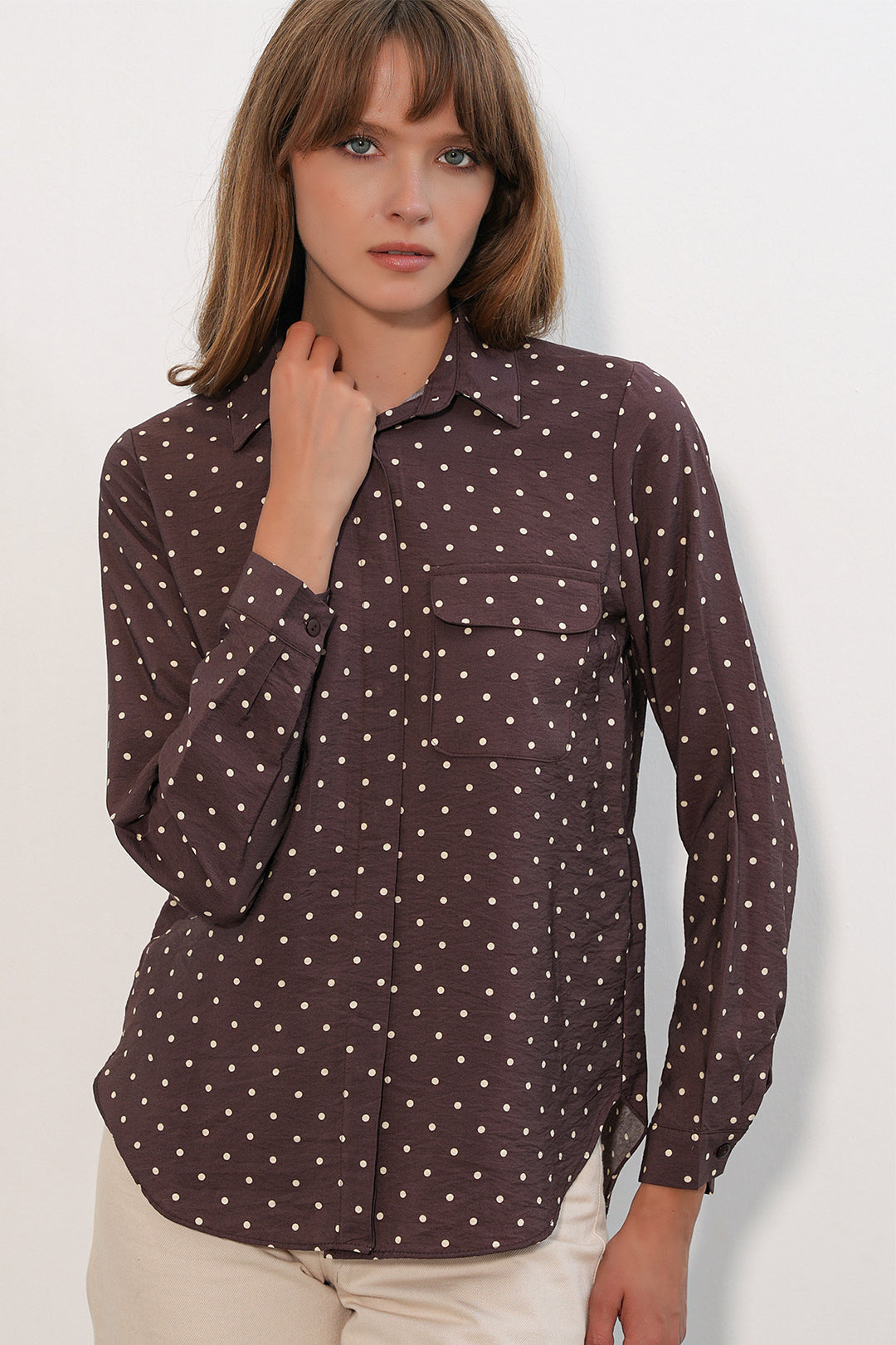 BGD Women Kadın Tek Cepli Puantiyeli Oversize Gömlek 20399 - Kahverengi - Călăraşi