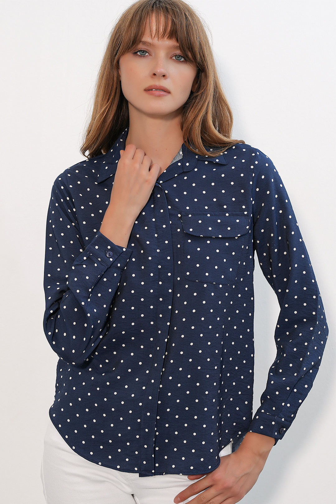 BGD Women Kadın Tek Cepli Puantiyeli Oversize Gömlek 20399 - Lacivert - Harlingen