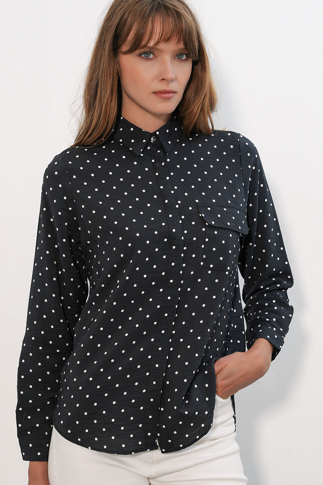BGD Women Kadın Tek Cepli Puantiyeli Oversize Gömlek 20399 - Siyah - Adelanto