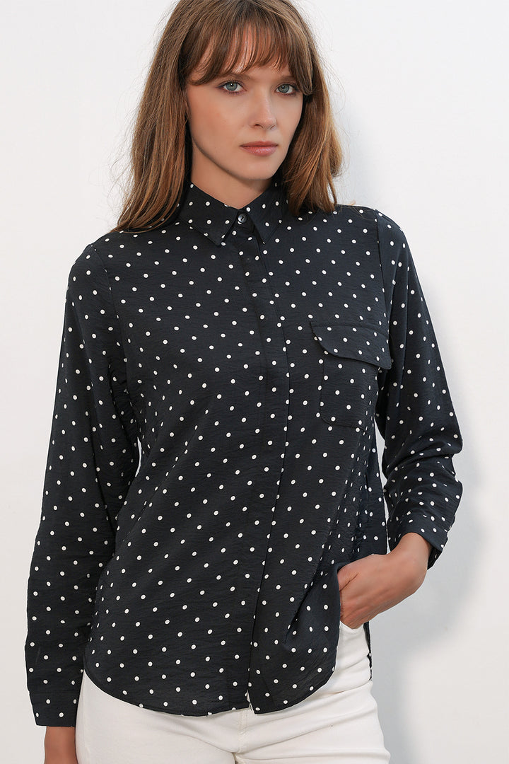 BGD Women Kadın Tek Cepli Puantiyeli Oversize Gömlek 20399 - Siyah - Adelanto