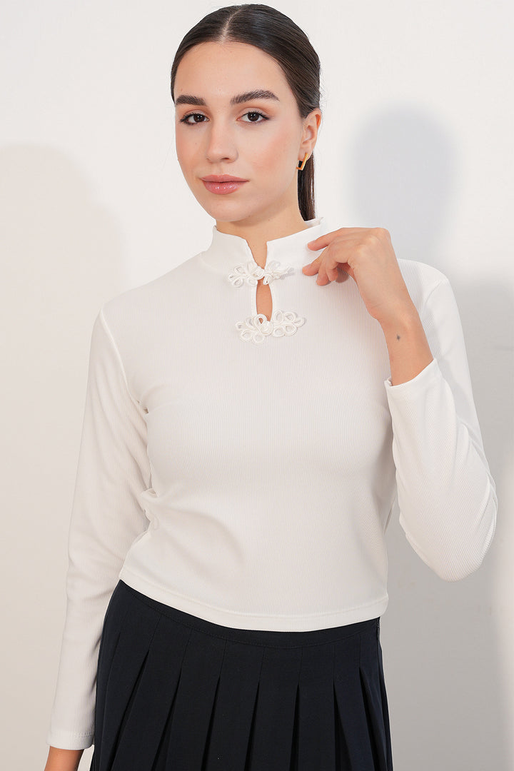 BGD Women Kadın Uzun Kol Dik Yaka Bluz 40043 - Beyaz - Torre-Pacheco