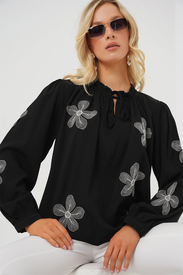 BGD Women Woman Long Sleeve Embroidered Knit Blouse 951 - Black - Cannock