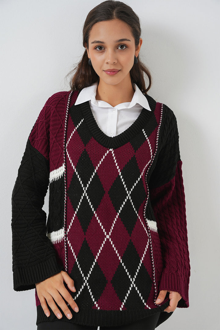 BGD Women Woman V-Neck Patterned Sweater 15933 - Burgundy - Ravenna