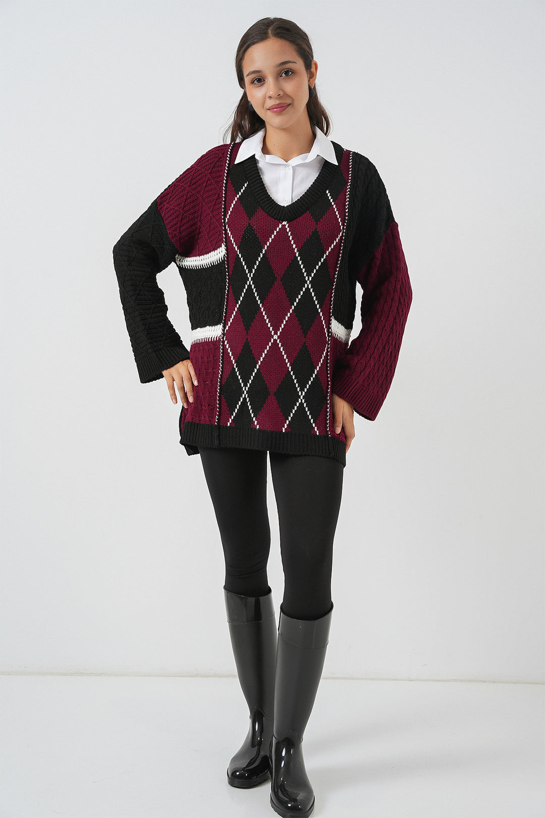 BGD Women Woman V-Neck Patterned Sweater 15933 - Burgundy - Ravenna