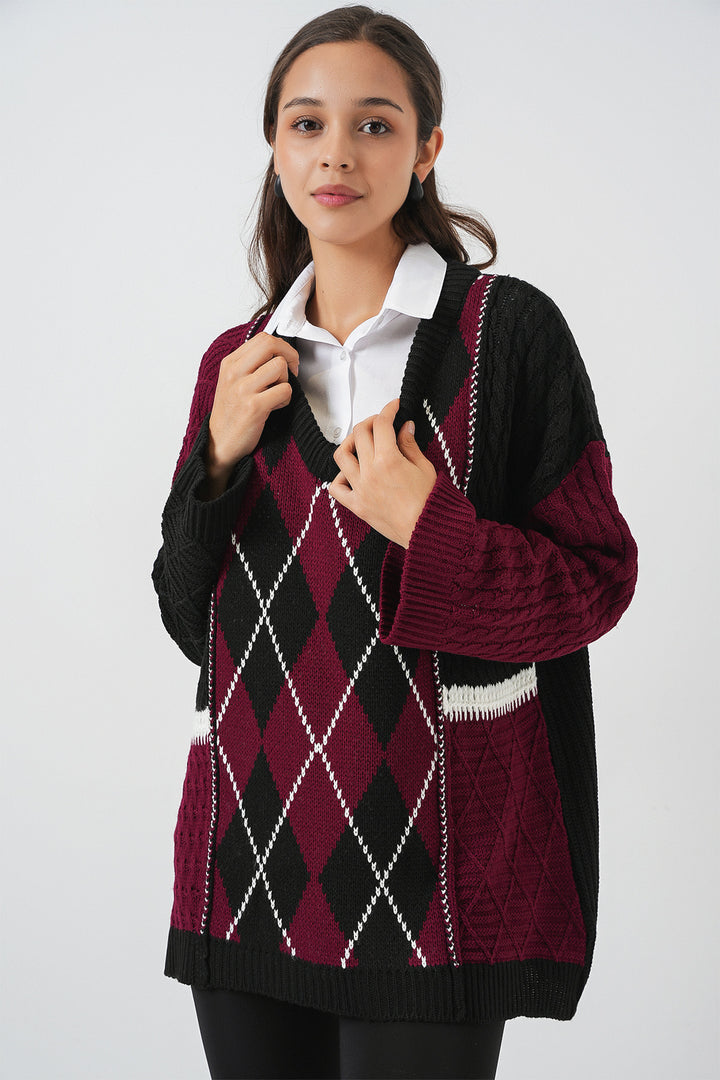 BGD Women Woman V-Neck Patterned Sweater 15933 - Burgundy - Ravenna