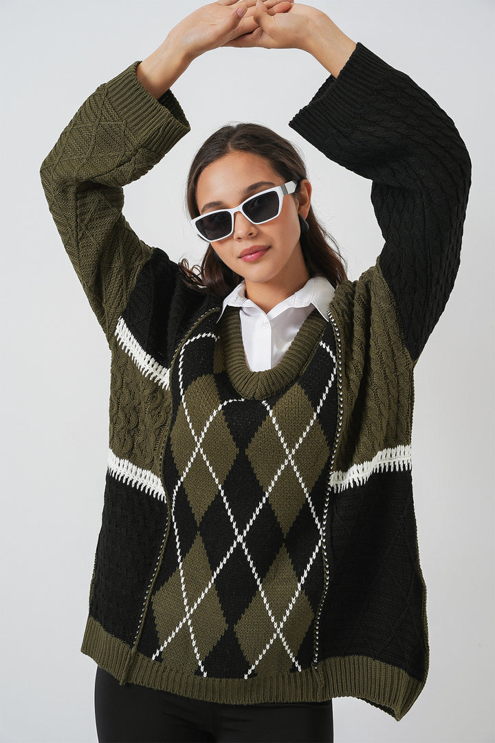 BGD Women Woman V-Neck Patterned Sweater 15933 - Khaki - Bagnolet