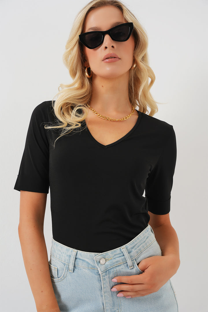 BGD Women Women's V-Neck Short Sleeve Basic Blouse 955 - Black - Marano di Napoli