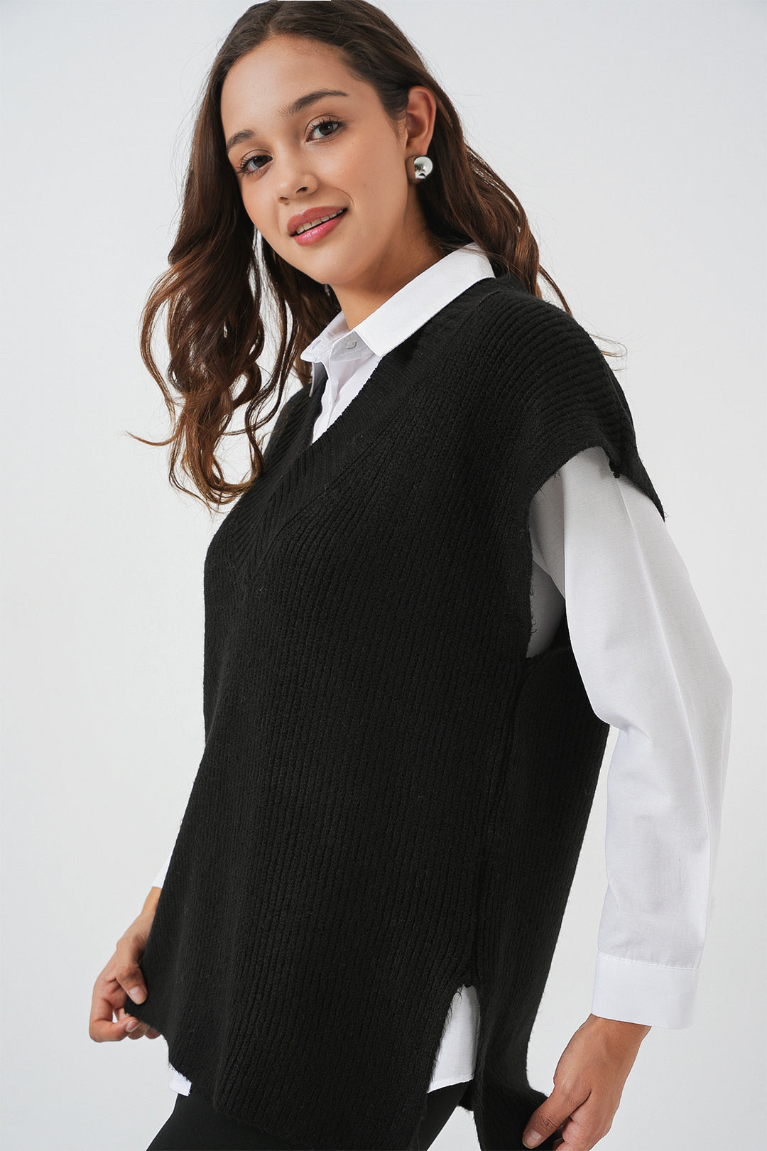 BGD Women Women's V-Neck Sweater 15925 - Black - Germering