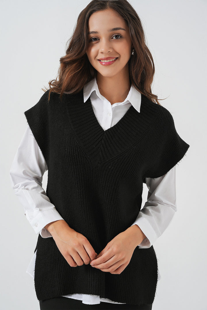 BGD Women Women's V-Neck Sweater 15925 - Black - Germering