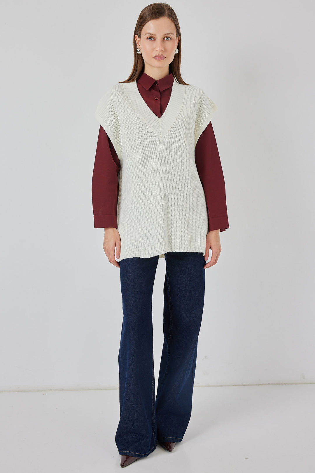 BGD Women Women's V-Neck Sweater 15925 - White - Meriden