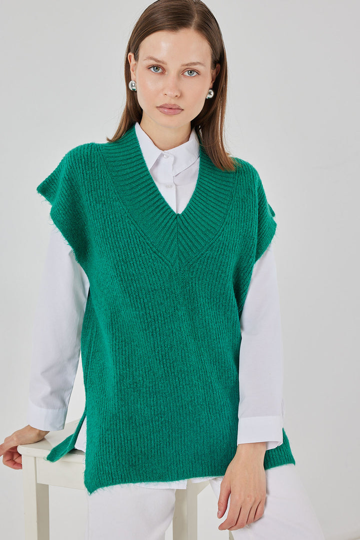 BGD Women Women's V-Neck Sweater 15925 - Emerald Green - Gainesville