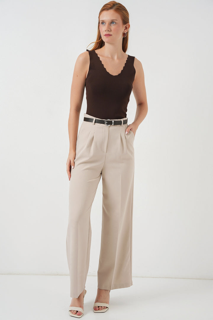 BGD Women Women's Zigzag V-Neck Blouse 15930 - Brown - Delmenhorst