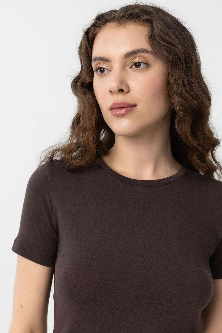 ANT Antioch Kahve Crop Kadın T-Shirt - Ciudad de Allende
