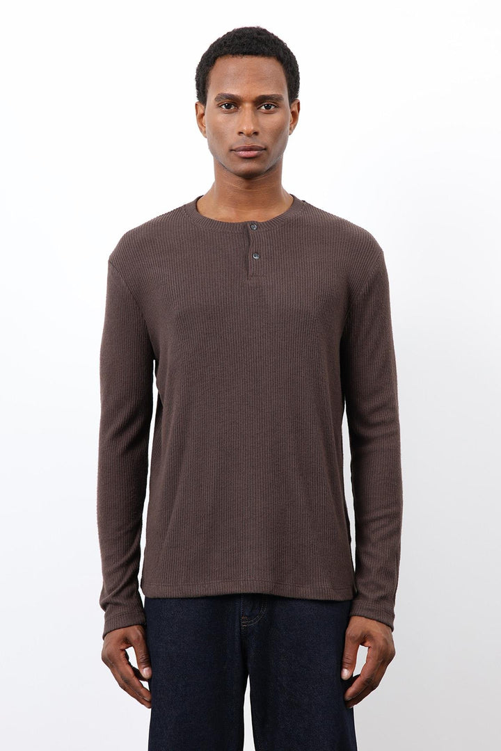ANT Antioch Kahve Fitilli Düğmeli Yaka T-Shirt - Mazatlán