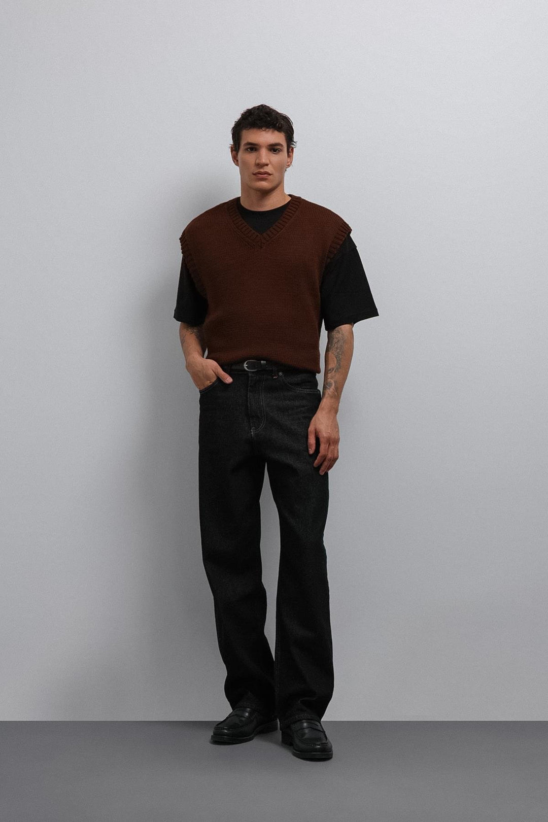 ANT Antioch Coffee Knitted Men's Sweater Vest - Aschaffenburg