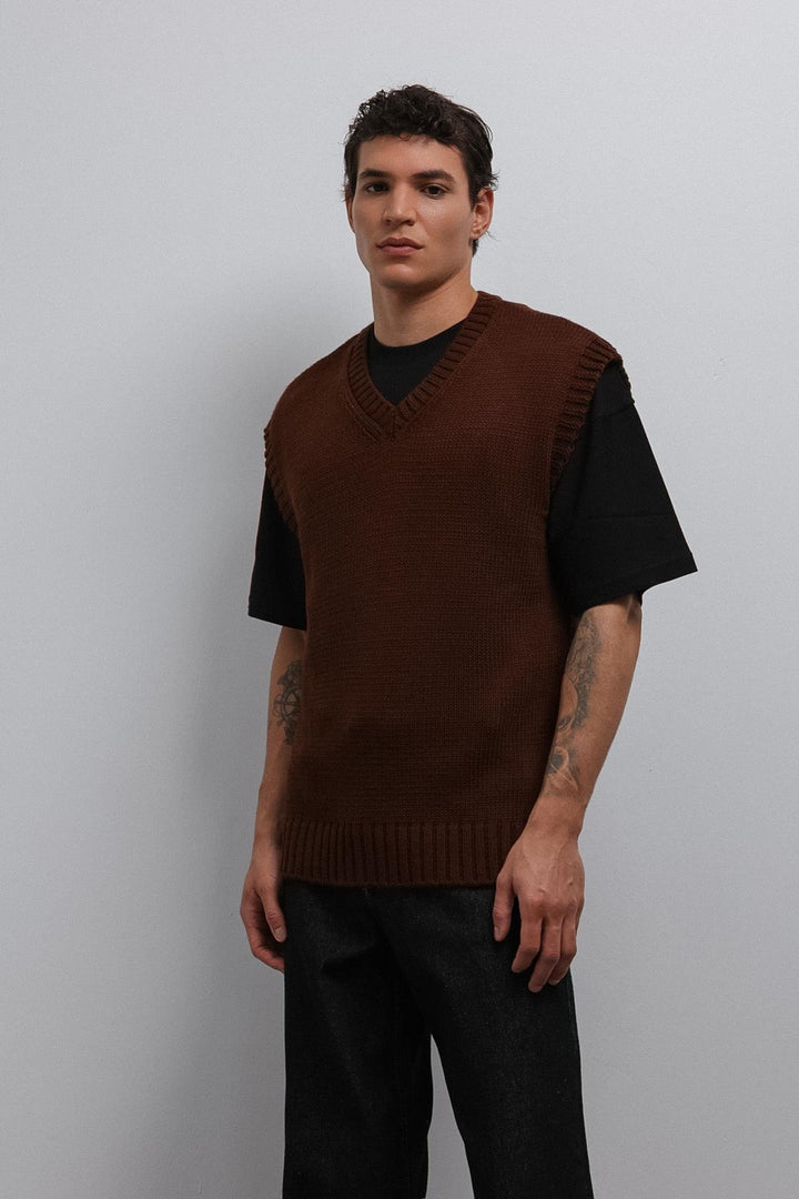 ANT Antioch Coffee Knitted Men's Sweater Vest - Aschaffenburg