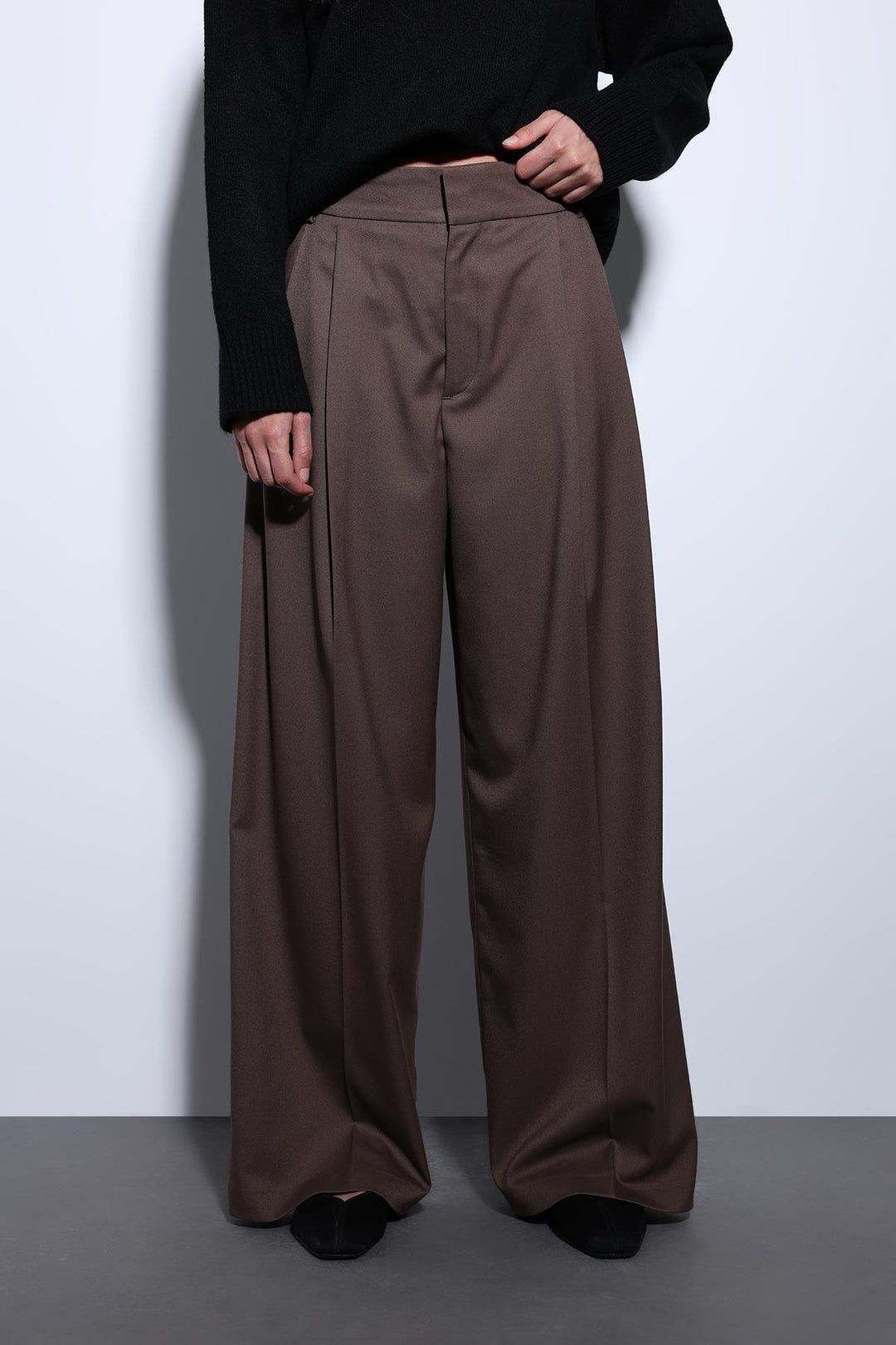 ANT Antioch Coffee Pinstriped Palazzo Women's Pants - Mukacheve