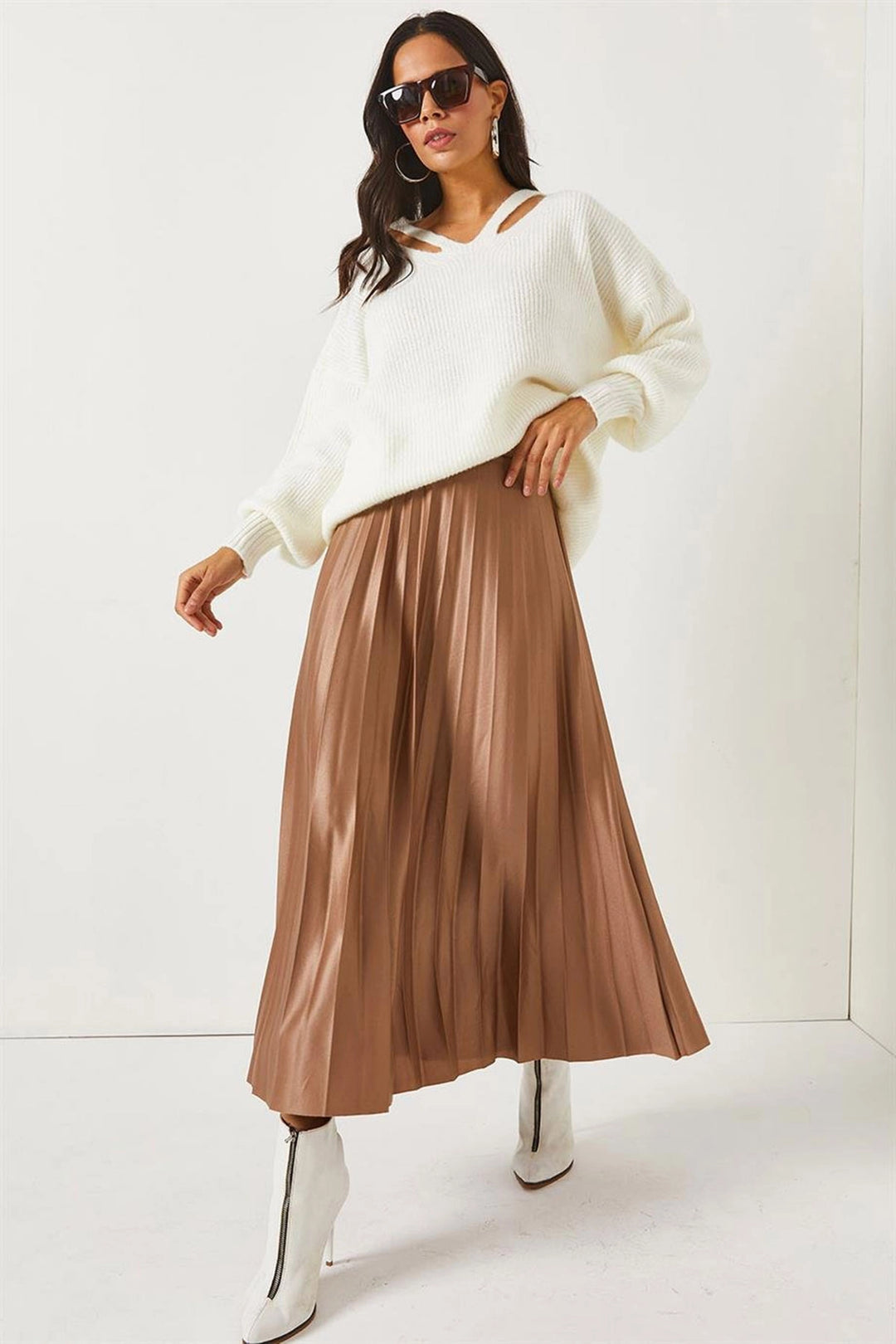 Coffee Pleated Satin Surface Long Skirt BCBSK-25700-K7605 - Moerdijk