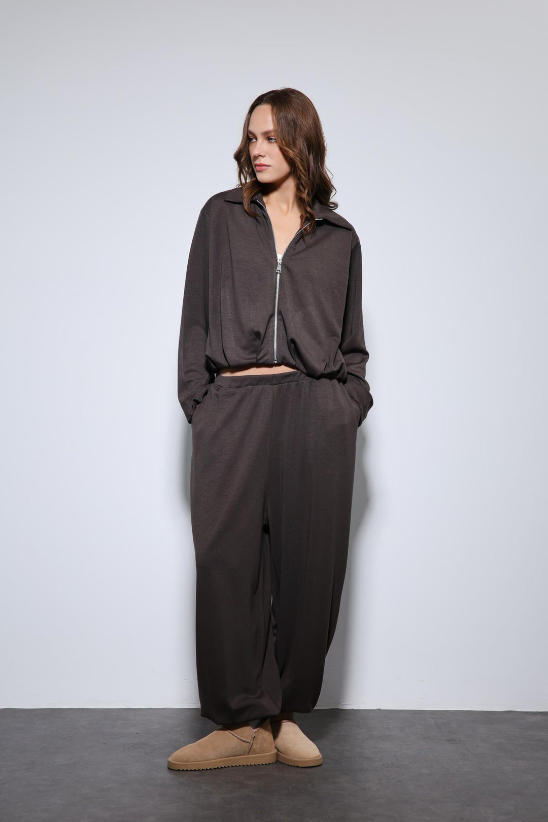 ANT Antioch Kahve Volümlü Ceket ve Paça Lastikli Eşofman Takım - Villeurbanne