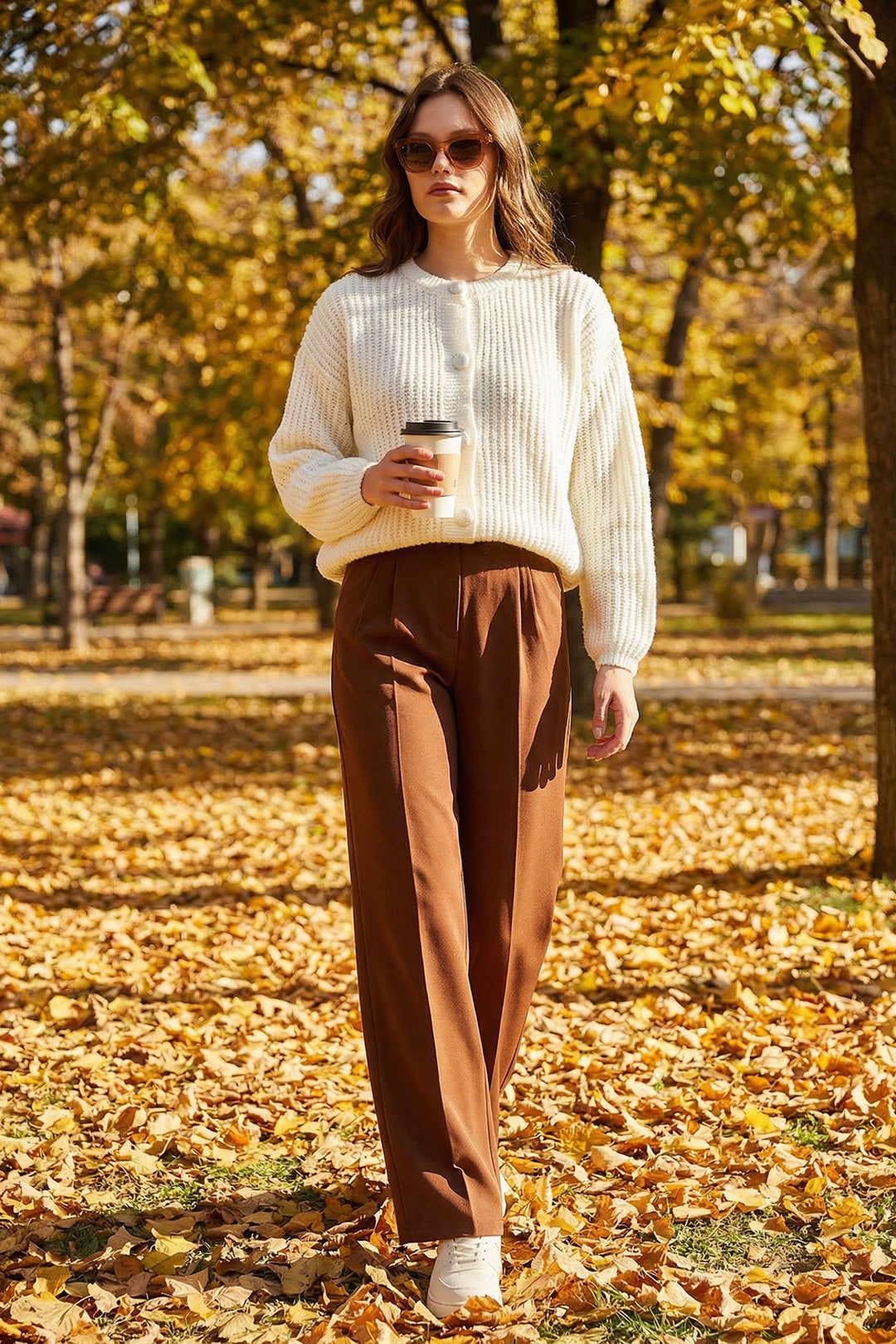 Brown Elastic Waist Button Closure Double Pocket Trousers BCHAV-251229 - Alessandria