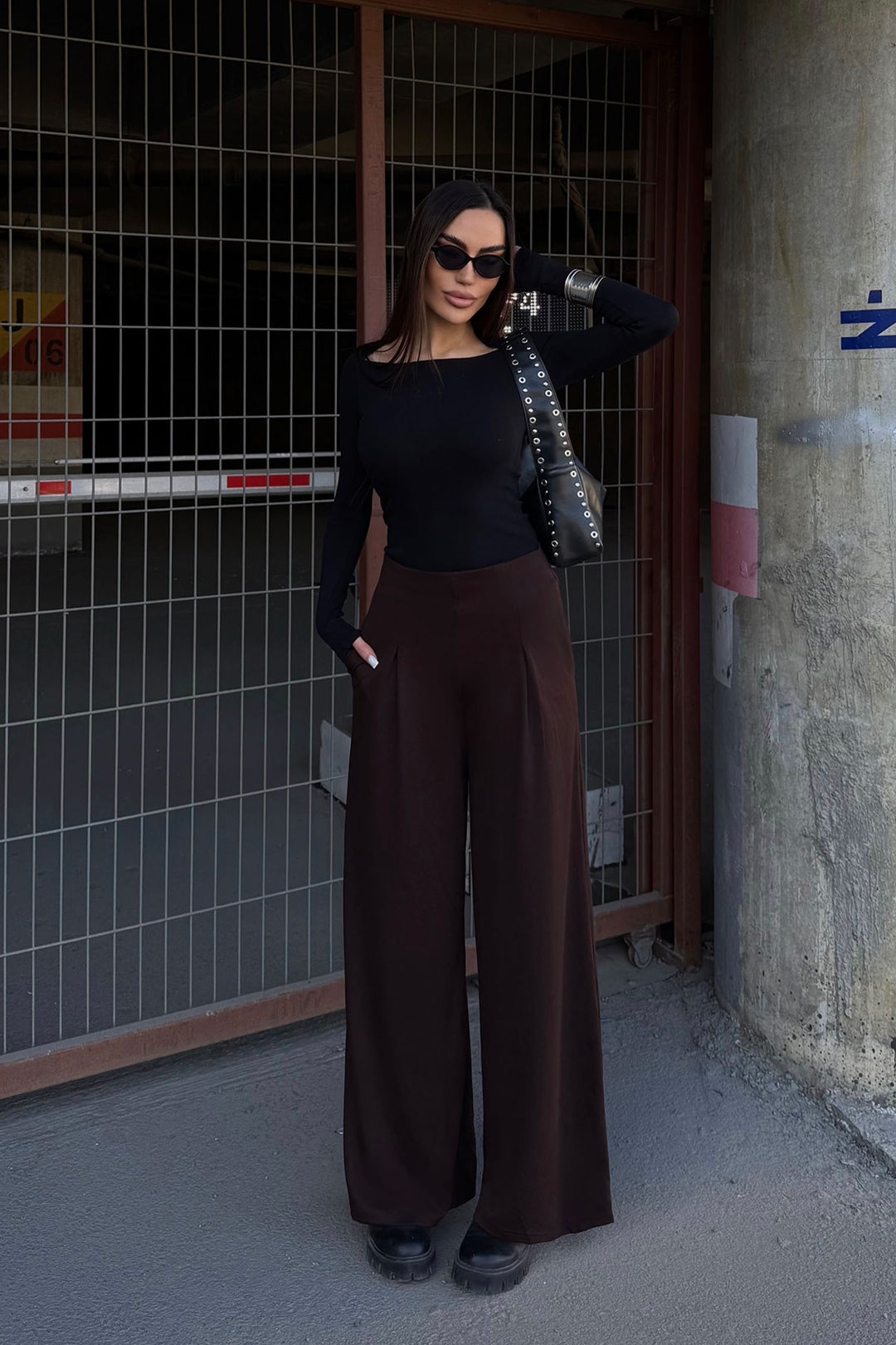 Brown Pocketed Spanish Flare Ultra Soft Fabric Trousers BCDF-25P0001 - Würselen