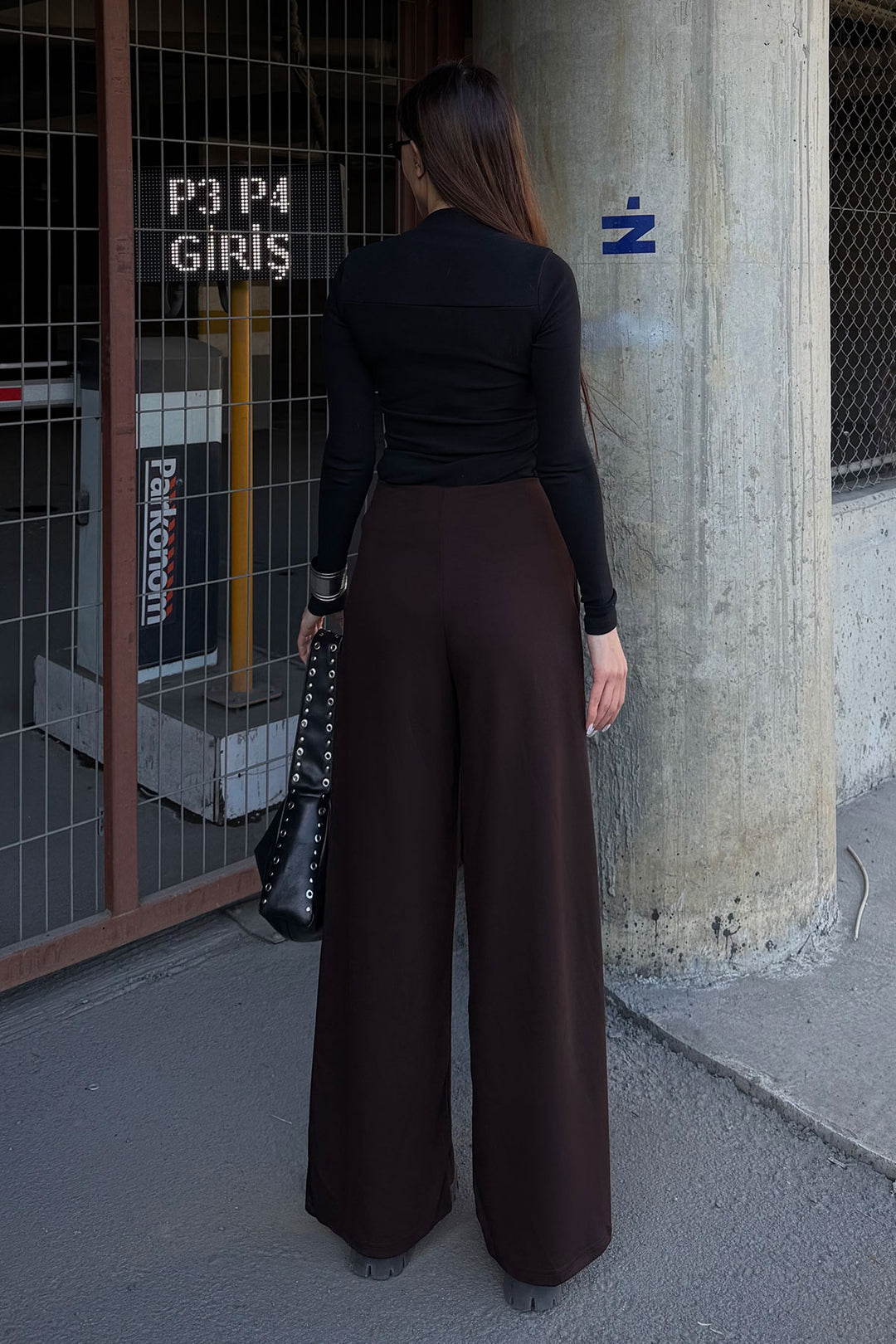 Brown Pocketed Spanish Flare Ultra Soft Fabric Trousers BCDF-25P0001 - Würselen