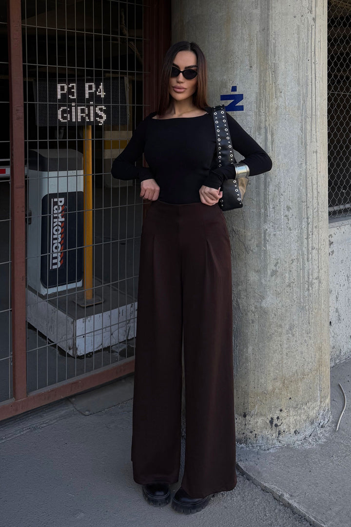 Brown Pocketed Spanish Flare Ultra Soft Fabric Trousers BCDF-25P0001 - Würselen
