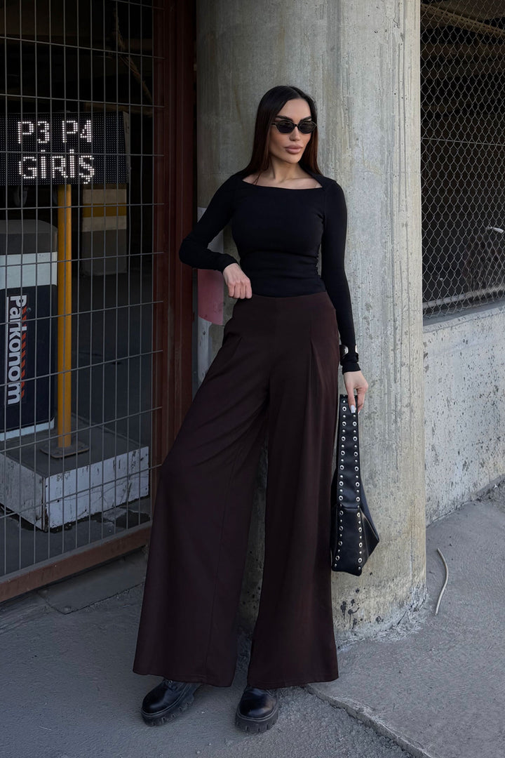Brown Pocketed Spanish Flare Ultra Soft Fabric Trousers BCDF-25P0001 - Würselen