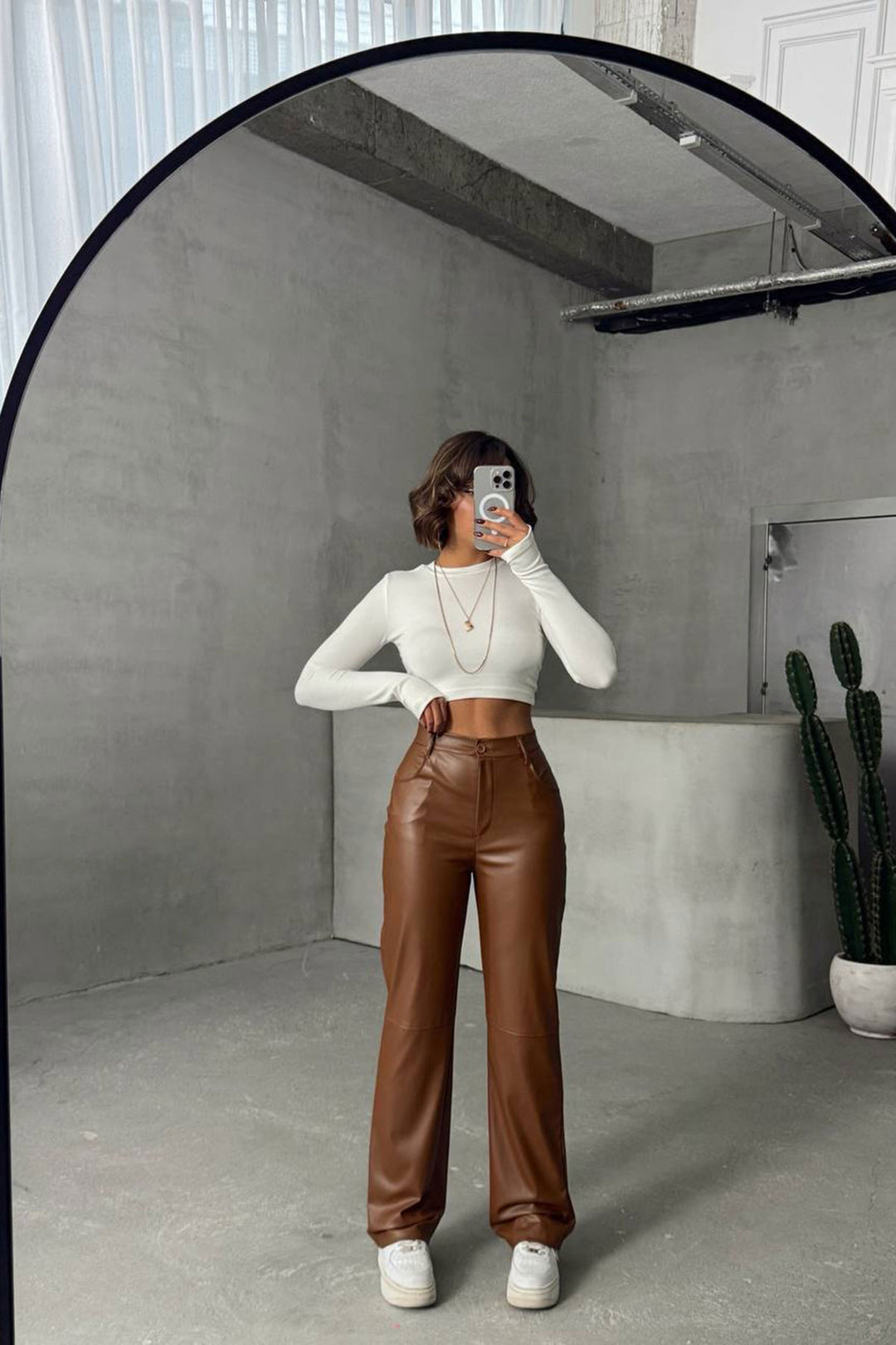 Brown Double Pocket Slim Fit Faux Leather Pants BCHN-25267542 - Ciudad Valles