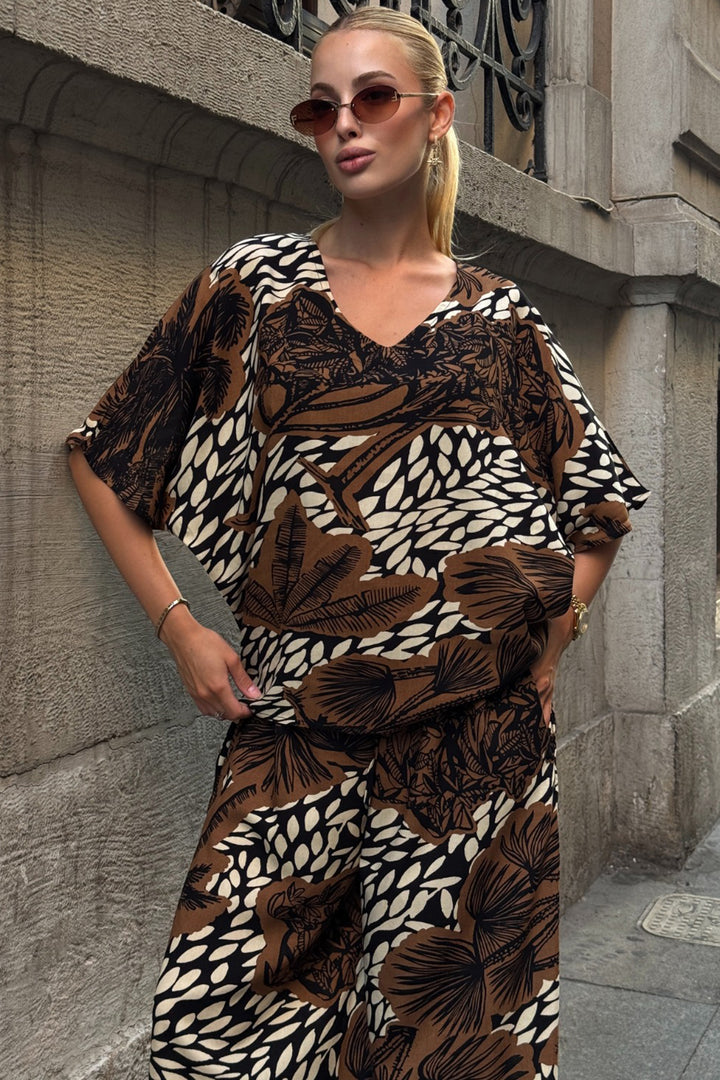 Brown Patterned V-Neck Half Sleeve Blouse and Elastic Waist Palazzo Pants Set BCVL-254001 - Varese