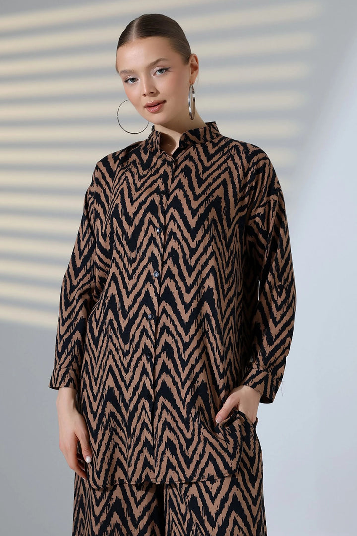 Brown Judge Collar Zigzag Patterned Shirt and Pants Woven Top Set BCVL-25V053 - Cambridge