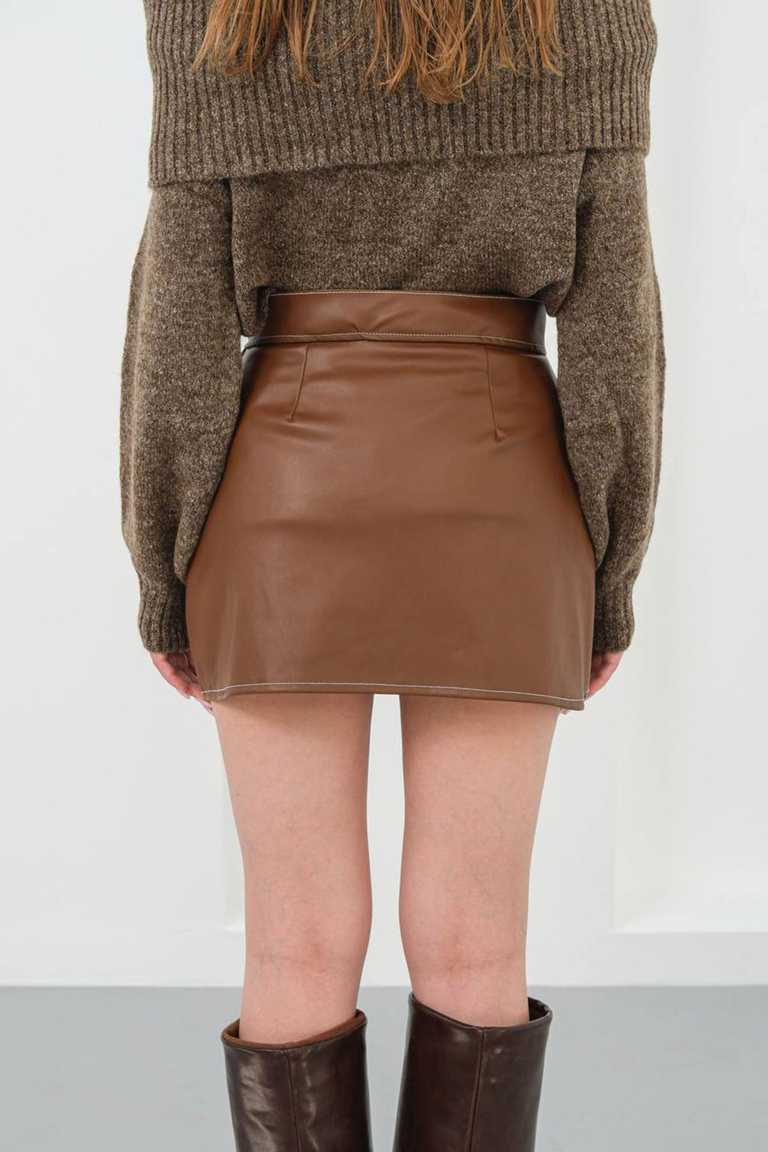 Brown Contrast Stitch Detail Shorts Skirt BCHN-25W260015 - Brampton