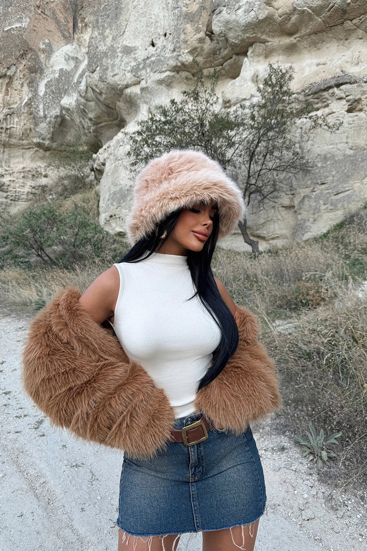 EYY Women Brown Plush Hat - Tijuana