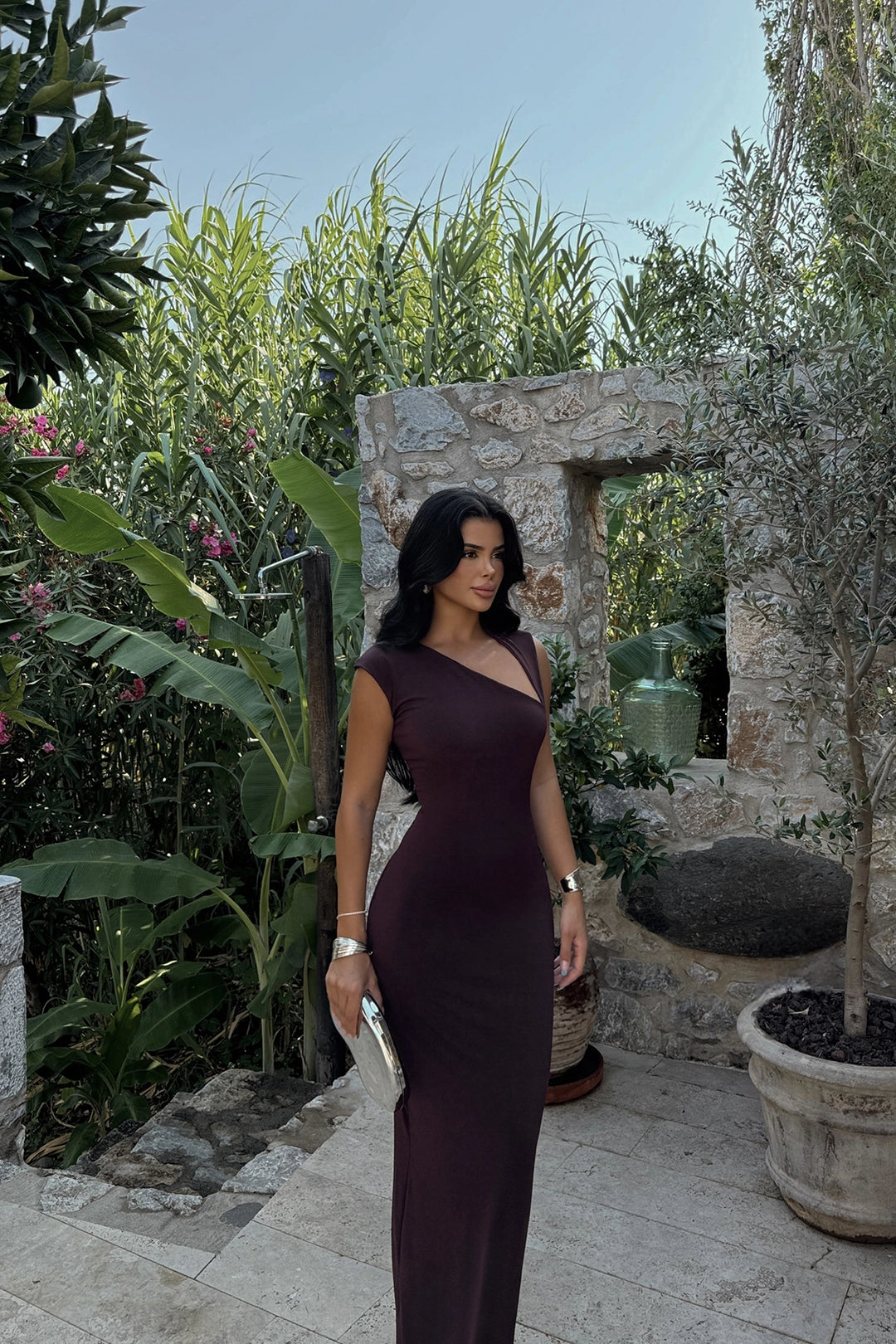 فستان نسائي بني بأكمام واحدة من EYY - جزيرة ميريت