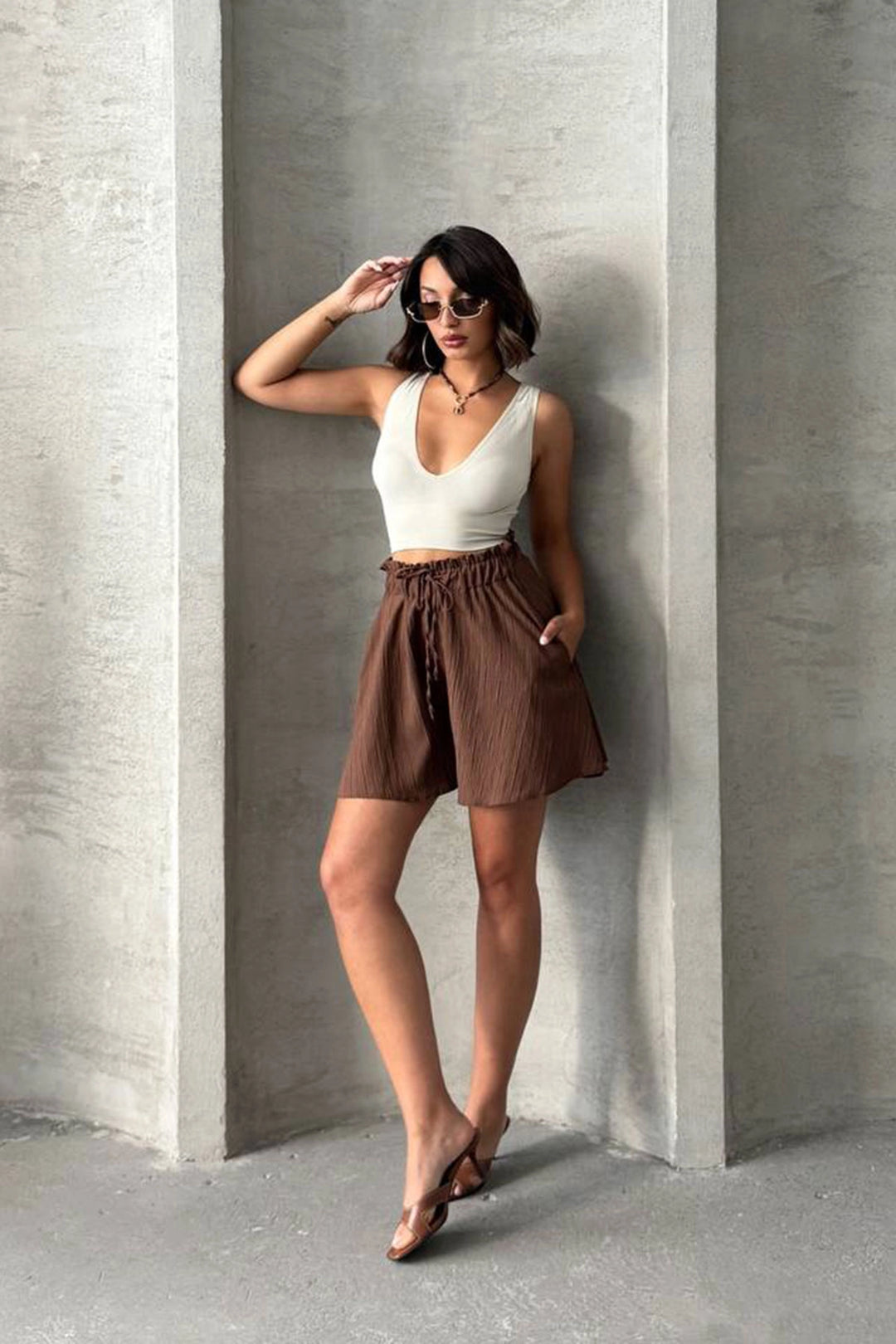 Brown Flounce Comfort Fit Elastic Waist Linen Shorts BCHN-25255058 - Sérres