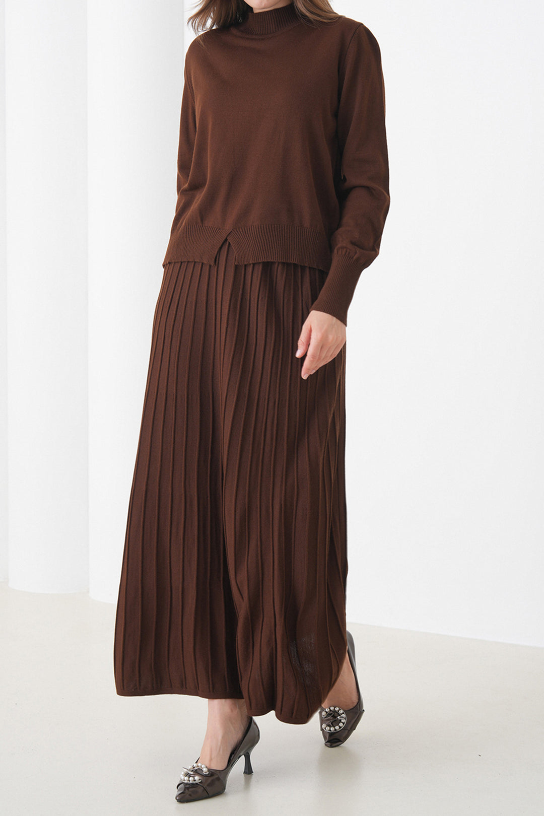 Brown Half Fisherman Collar Sweater and Midi Pleated Skirt Set BCHPK-251253 - Harrogate