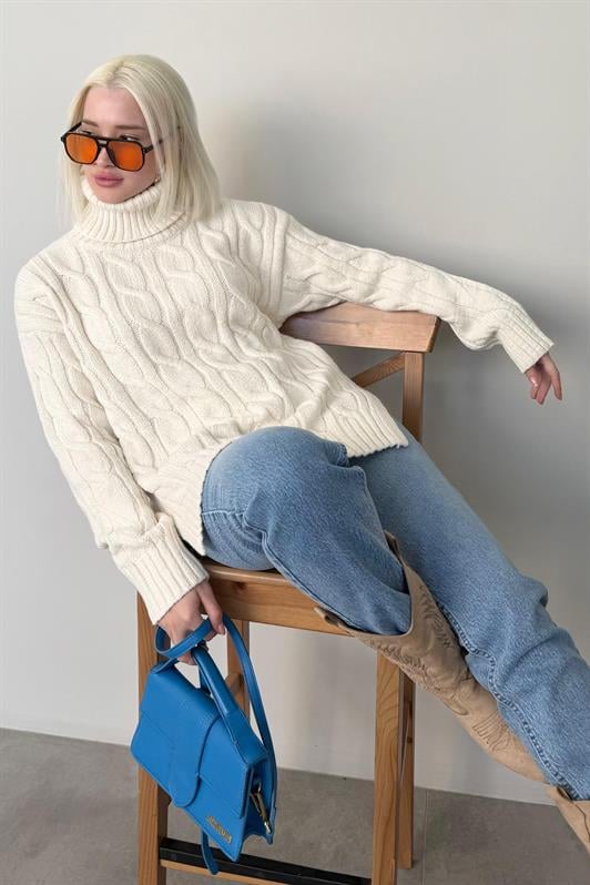 MDX Ecru Turtleneck Sweater MG2376 - Saronno