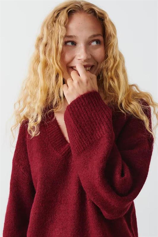 MDX Koyu Bordo V Yaka Oversize Kadın Triko Kazak MG2149 - Royal Palm Beach