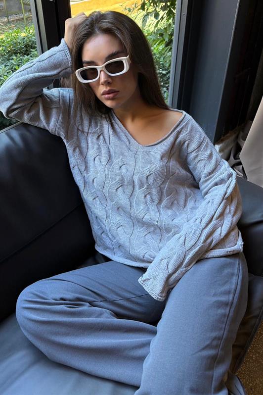 MDX Gri V Yaka Örgü Desen Oversize Kadın Kazak Mg2519 - Eltham