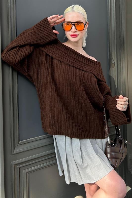 MDX Painful Brown Madonna Neck Women's Sweater MG2274 - Durango